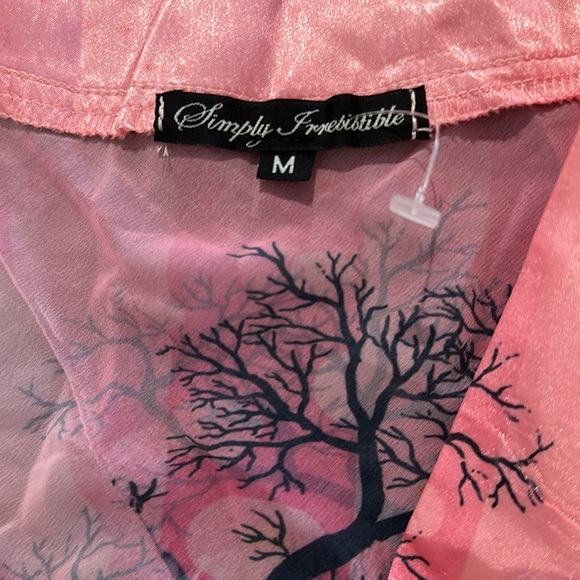 NWOT Simply Irresistible Top - Picture 11 of 11